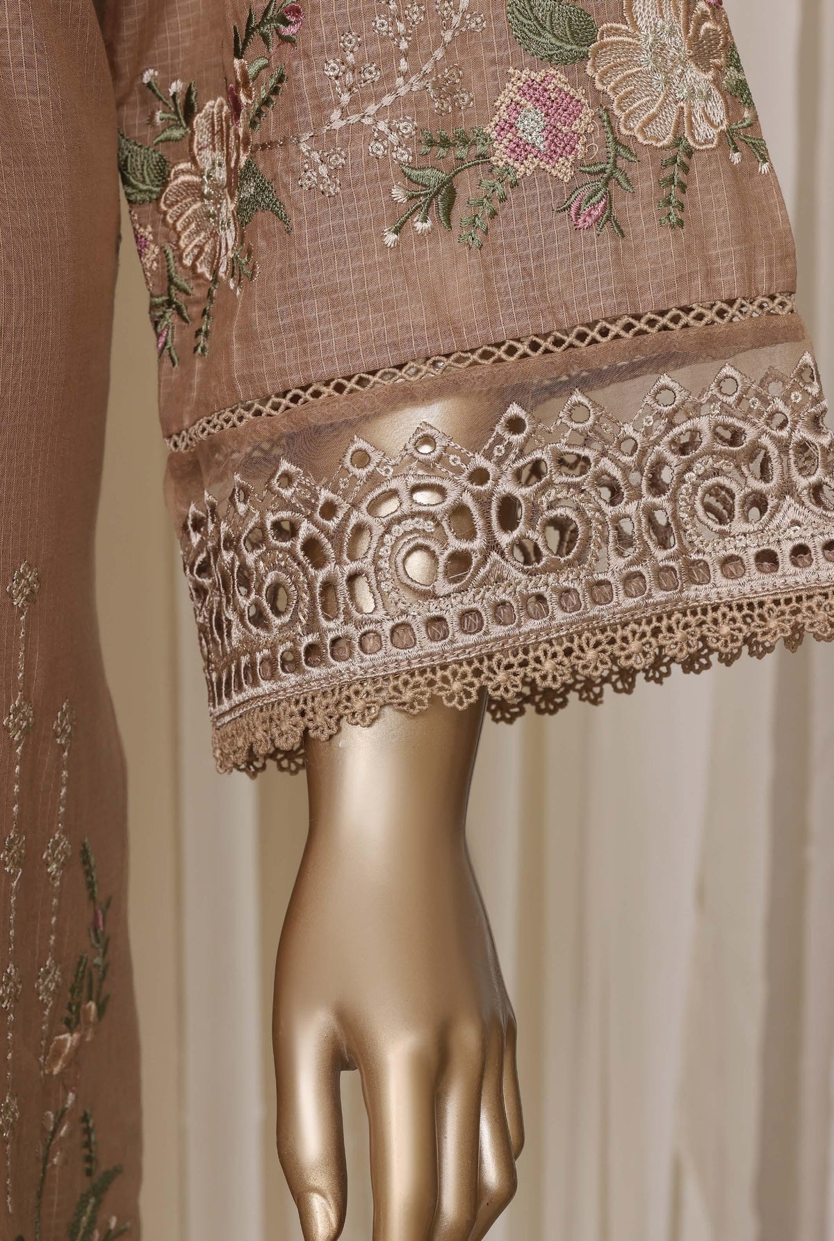 Sadabahar Luxury Slub Lawn Embroidery Stitched Vol-08 Collection 2026. LEL-1001