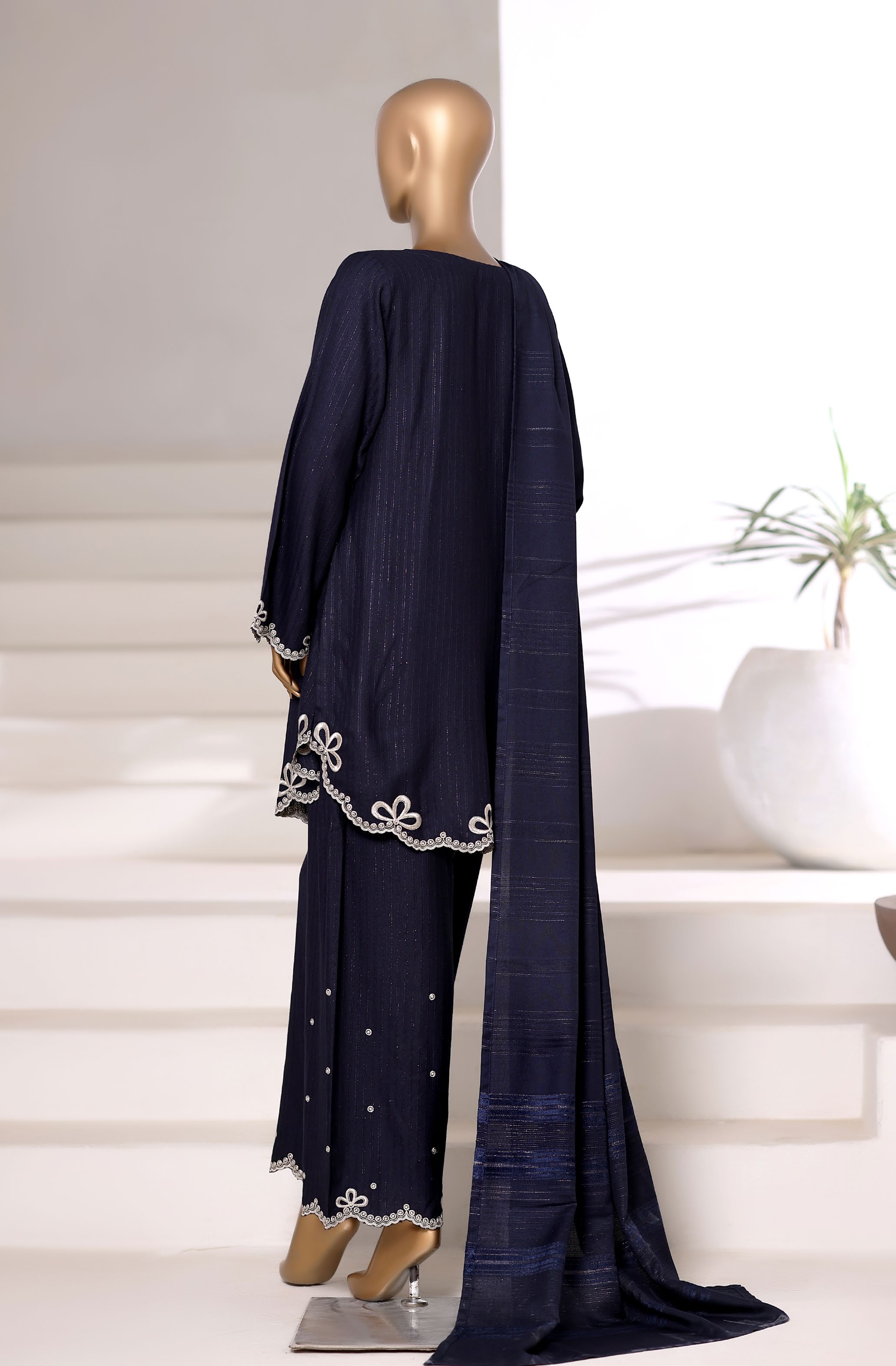 Sadabahar Stitched Vybe Winter Embroidery Dhanak 3Piece With Dhanak Shwal Collection 2025 SDES -06