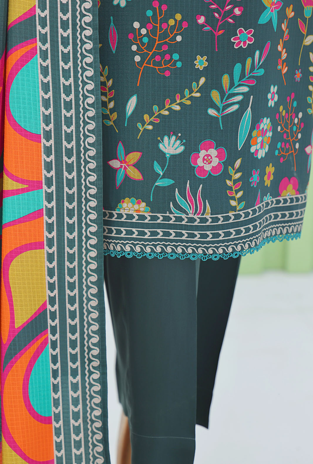 Vogue By HZ Textiles Printed Viscose Suit Unstitched 3 Piece Winter Collection 2025 D-06