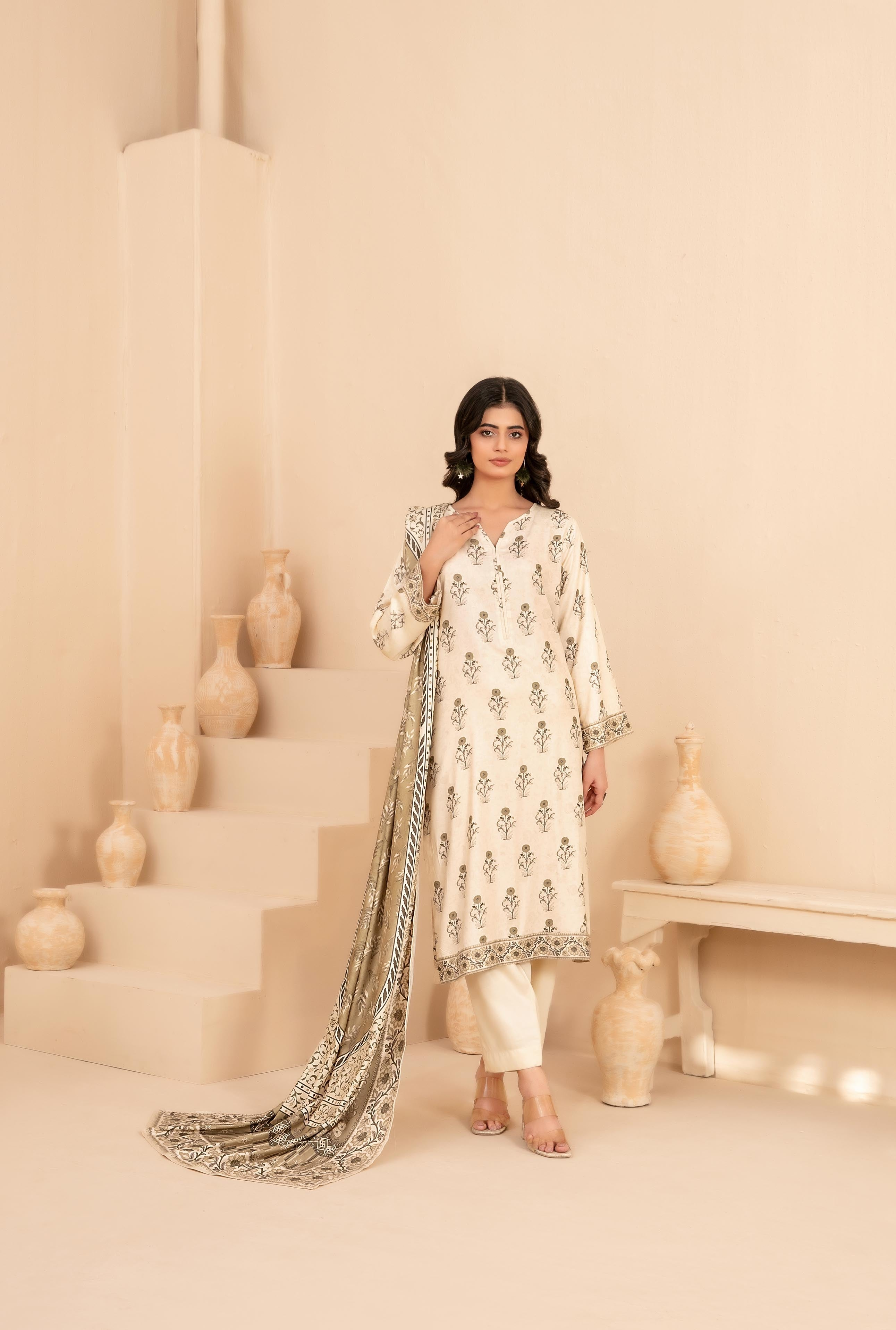 Shahid Tawakkal BASEERA — Unstitched 3Piece Collection Staple Digital Printed with Twill fabric Collection 2025 D-05