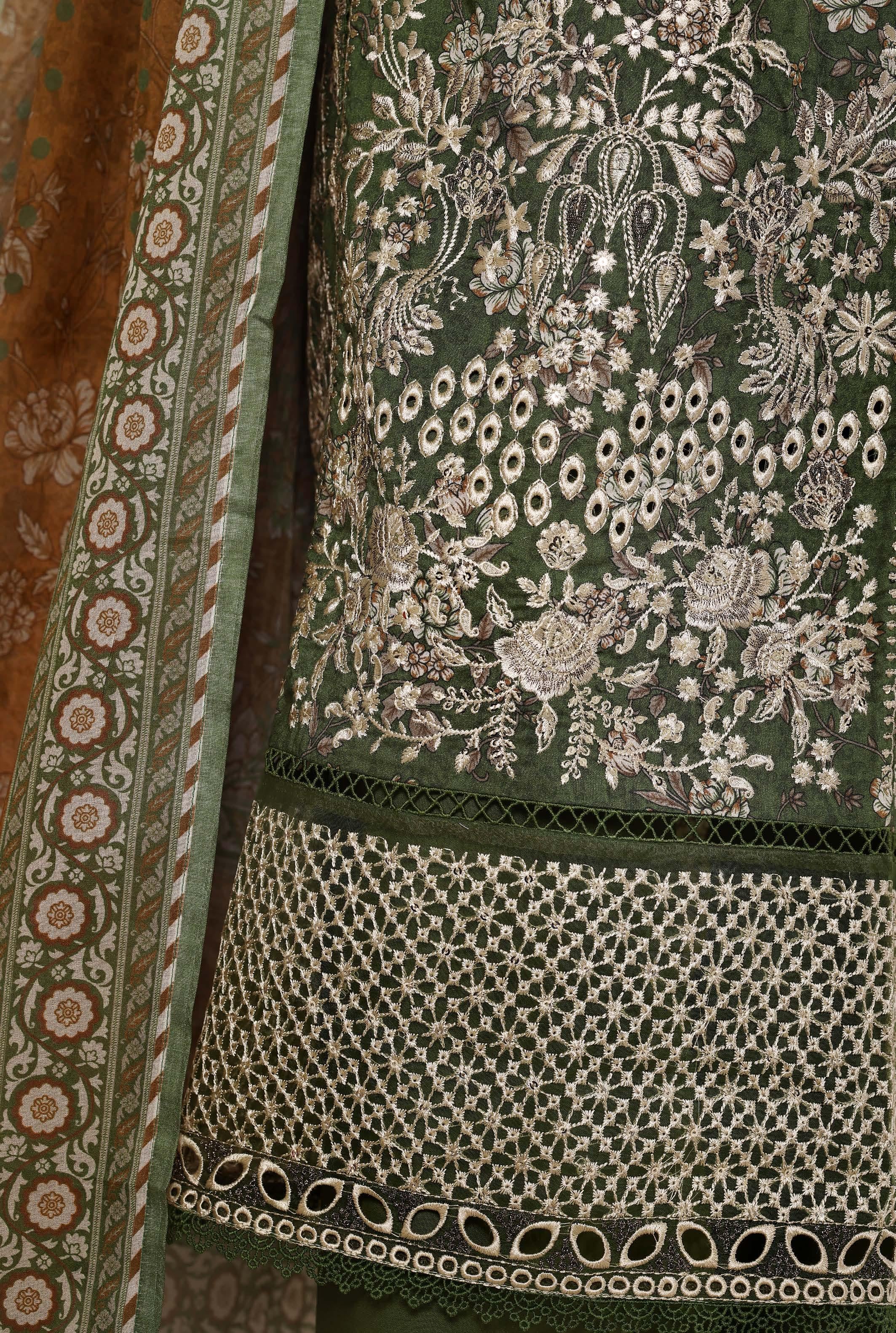 Sadabahar Luxury Signature Lawn Embroidery 3Piece Stitched COLLECTION 2026. D-05