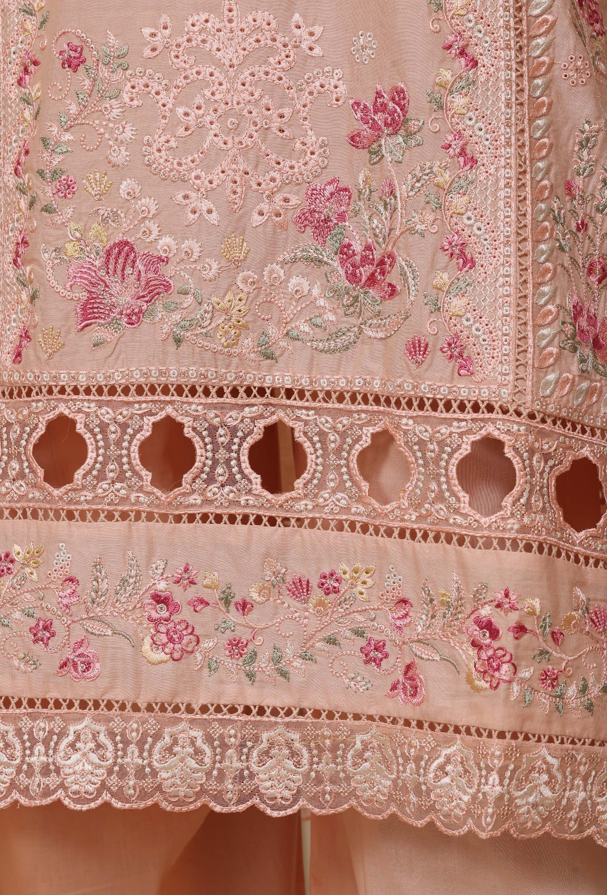 Sadabahar Luxury Slub Lawn Embroidery Stitched Vol-08 Collection 2026. LEL-1007