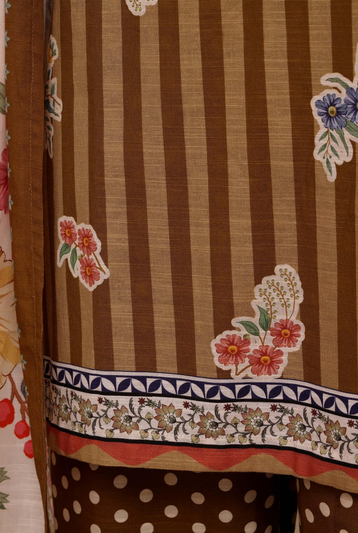 Sadabahar Luxury Khaddar Printed Winter 3Piece Vol-02 Collection SDKHV2-09