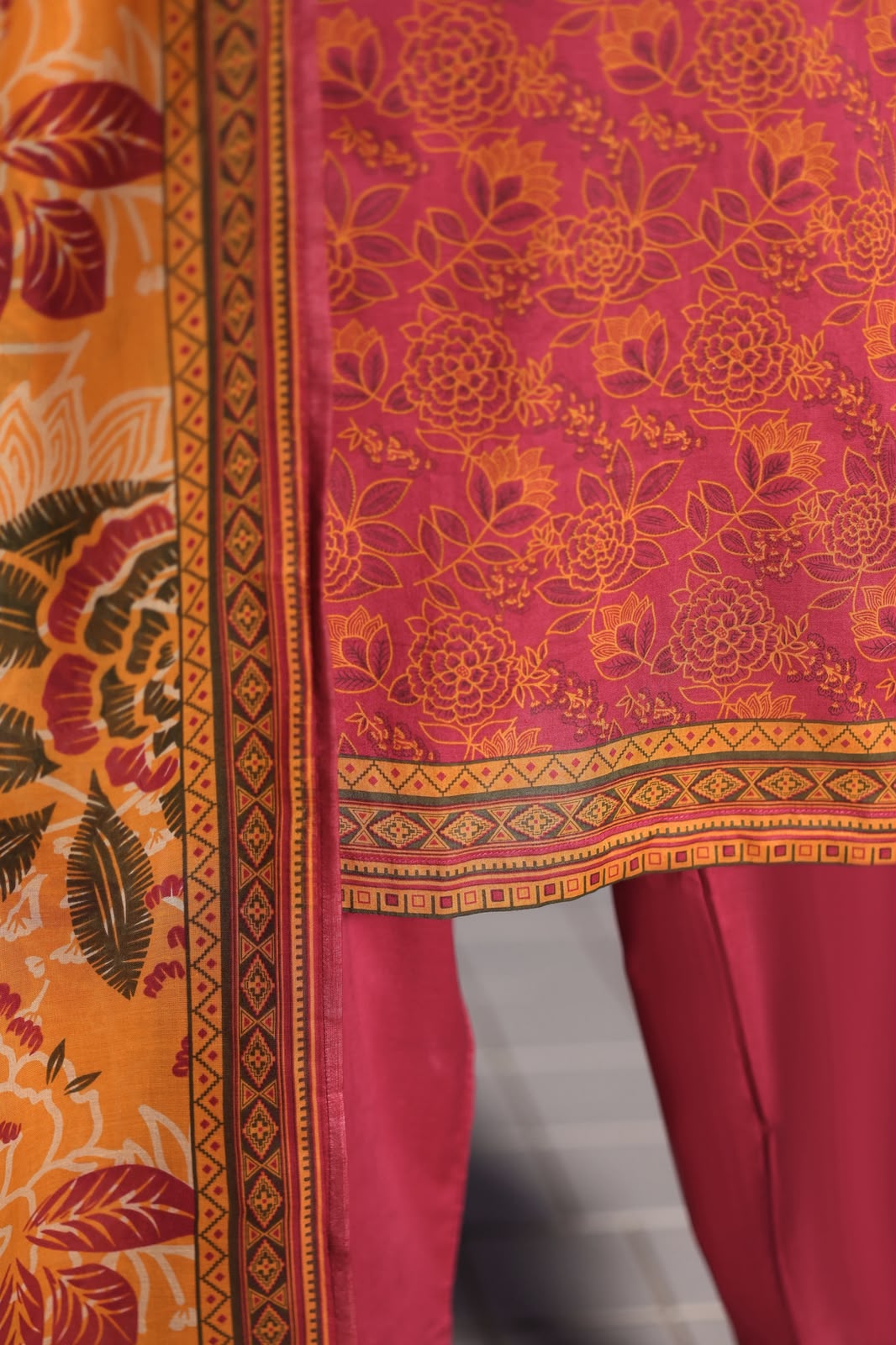Aizal Luxury Lawn Printed Vol-1 3Piece Stitched Collection 2026 D#-08
