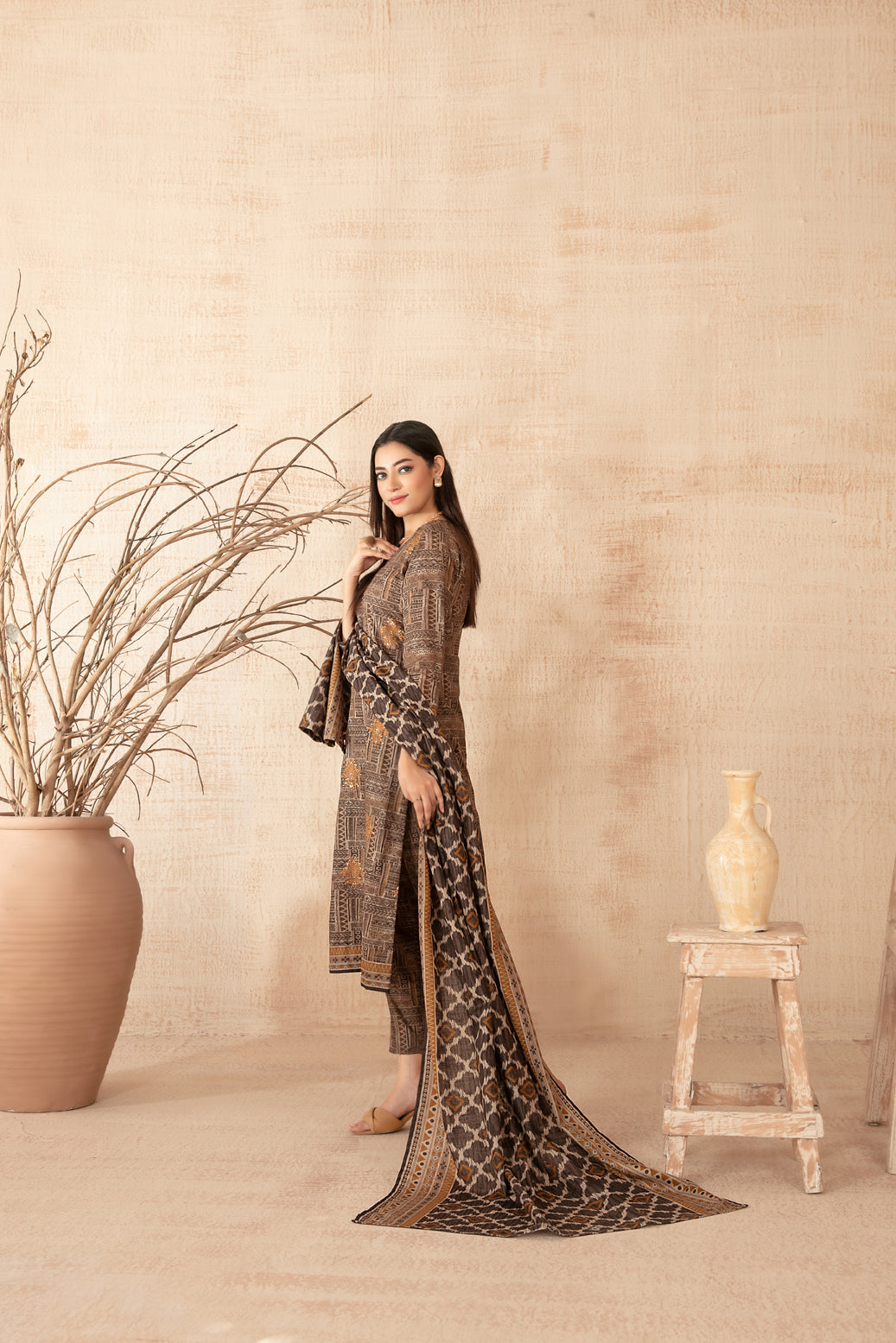 Areeka By Tawakkal Khaddar Boti Embroidery 3Piece Unstitched Collection 2025. D-10