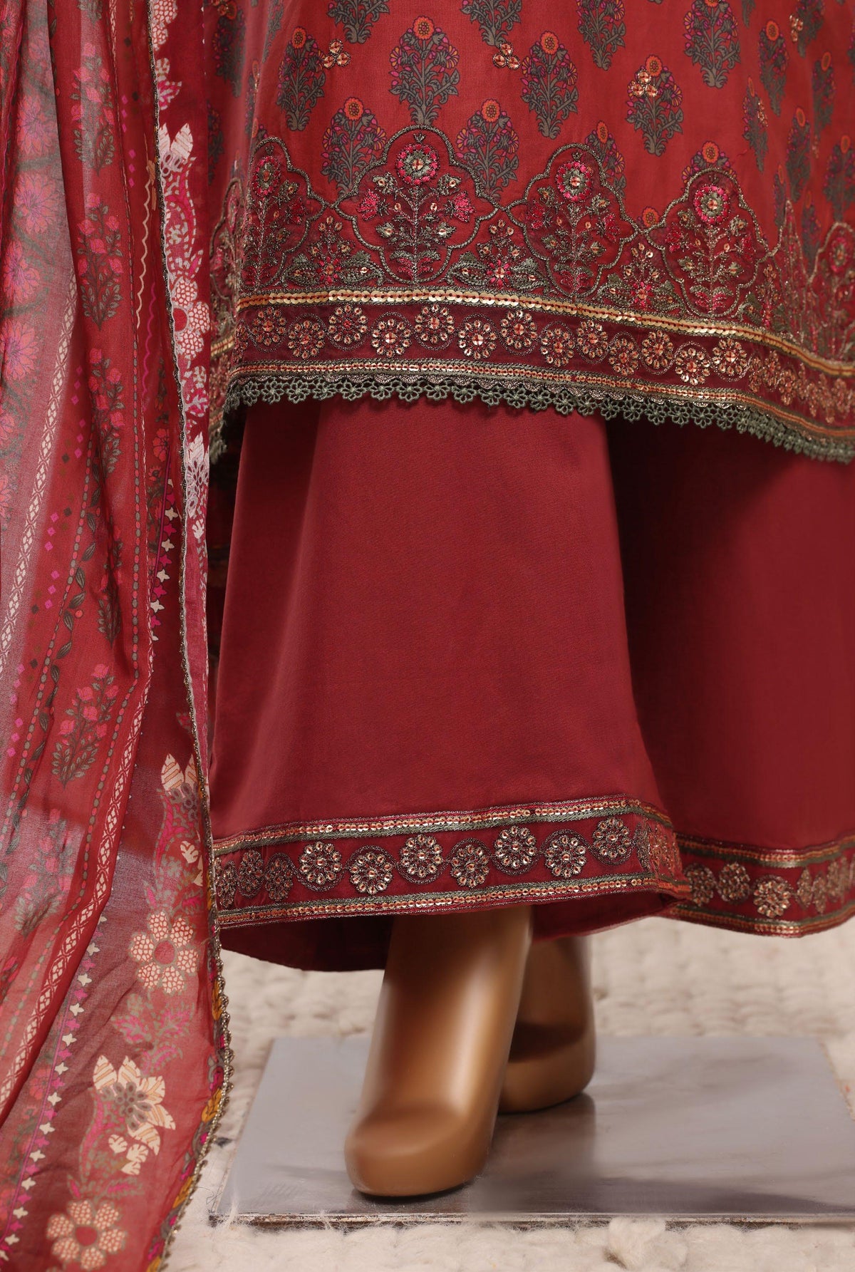 Sadabahar Luxury Regal Lawn With Digital Printed Lawn Dupatta 3Piece Stitched Festive Edition Collection 2026. D#-08
