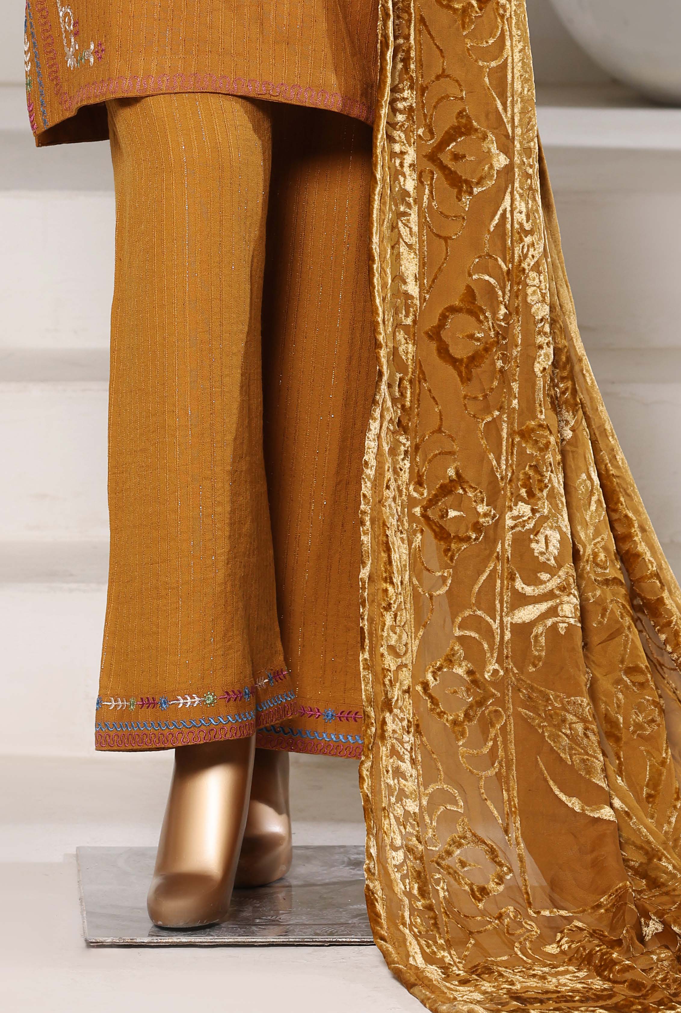 Sadabahar Stitched Winter Embroidery Dhanak 3Piece With Palachi Shwal Collection 2025 SDPL -06