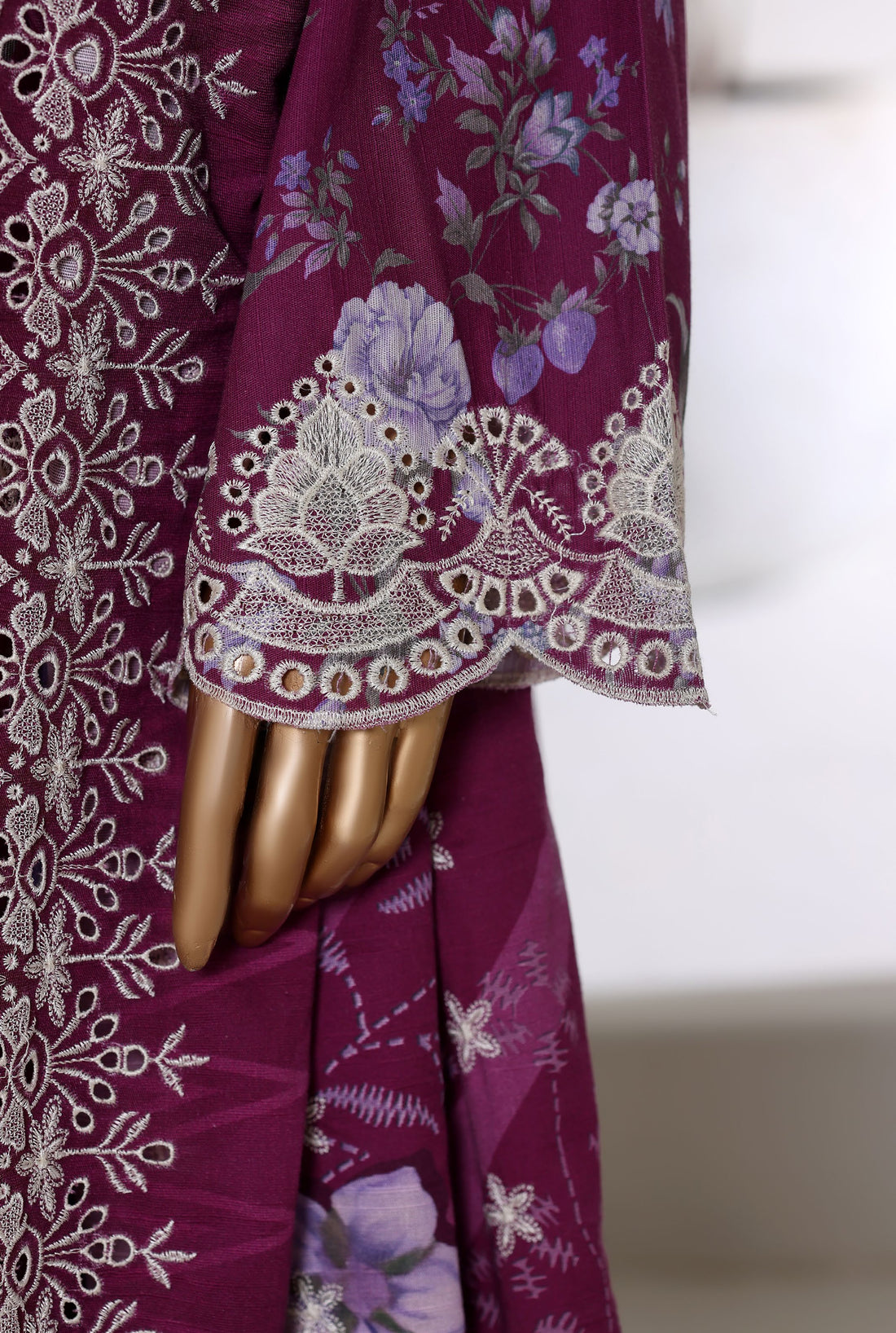 SADABAHAR RTW FUSION LASER CHICKENKARI EMBROIDERED KHADDAR 3PIECE COLLECTION 2025 SFKE -04