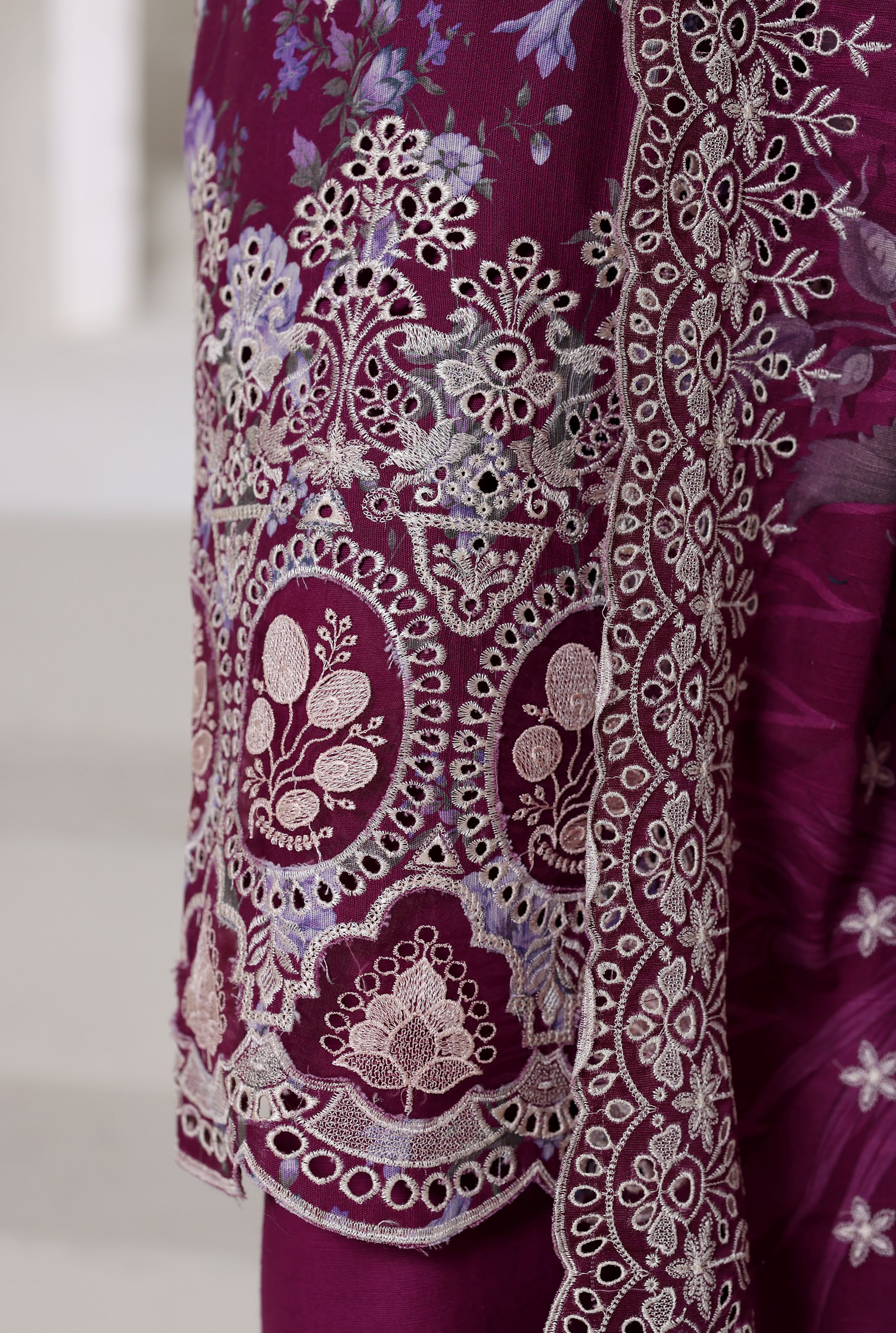 SADABAHAR RTW FUSION LASER CHICKENKARI EMBROIDERED KHADDAR 3PIECE COLLECTION 2025 SFKE -04