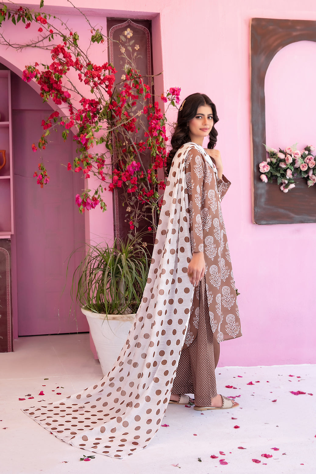 CORA VOL-02 BY TAWAKKAL LUXURY PRINTED LAWN 3PIECE STITCHED COLLECTION 2026 D#-04