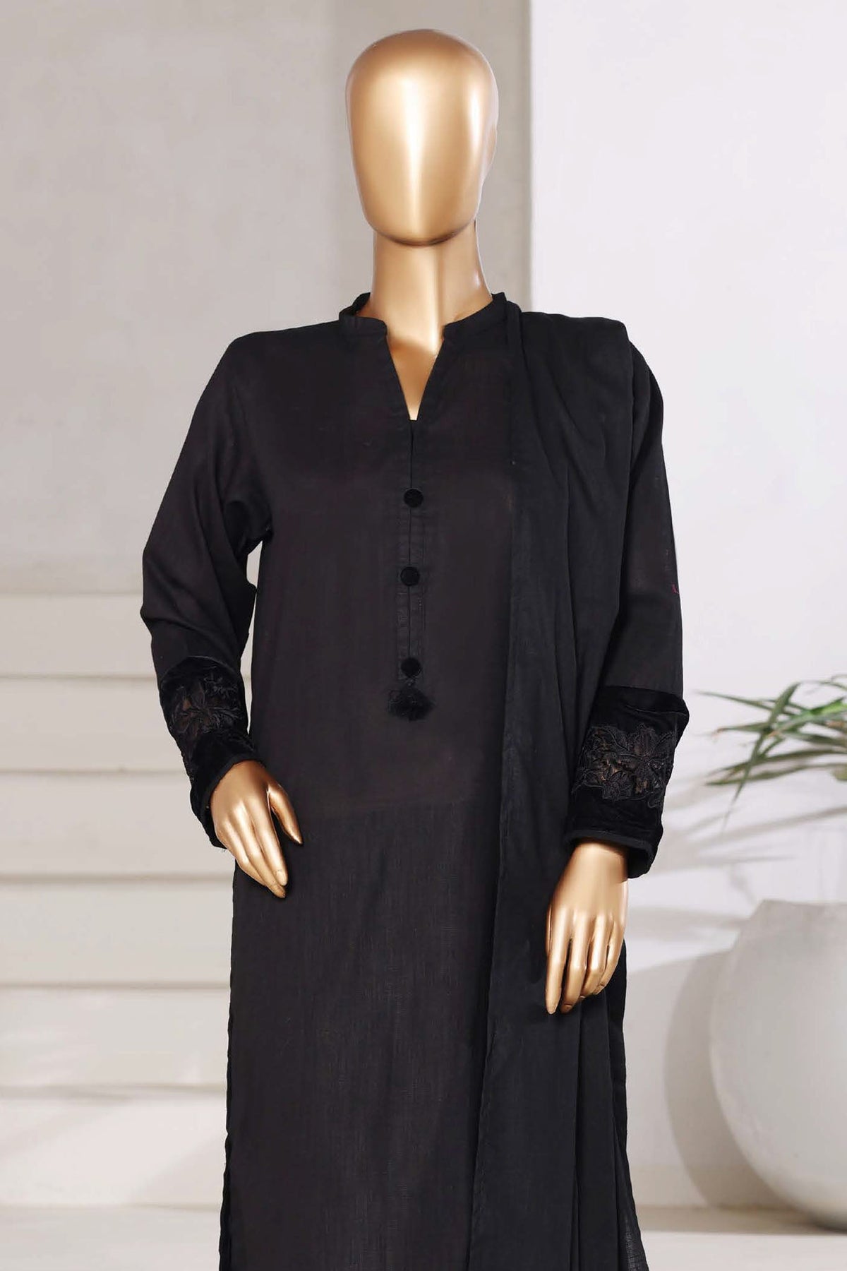 Sadabahar Stitched 3 Piece Premium Cross Texture With Velvet WITH Collection 2025 D#-04