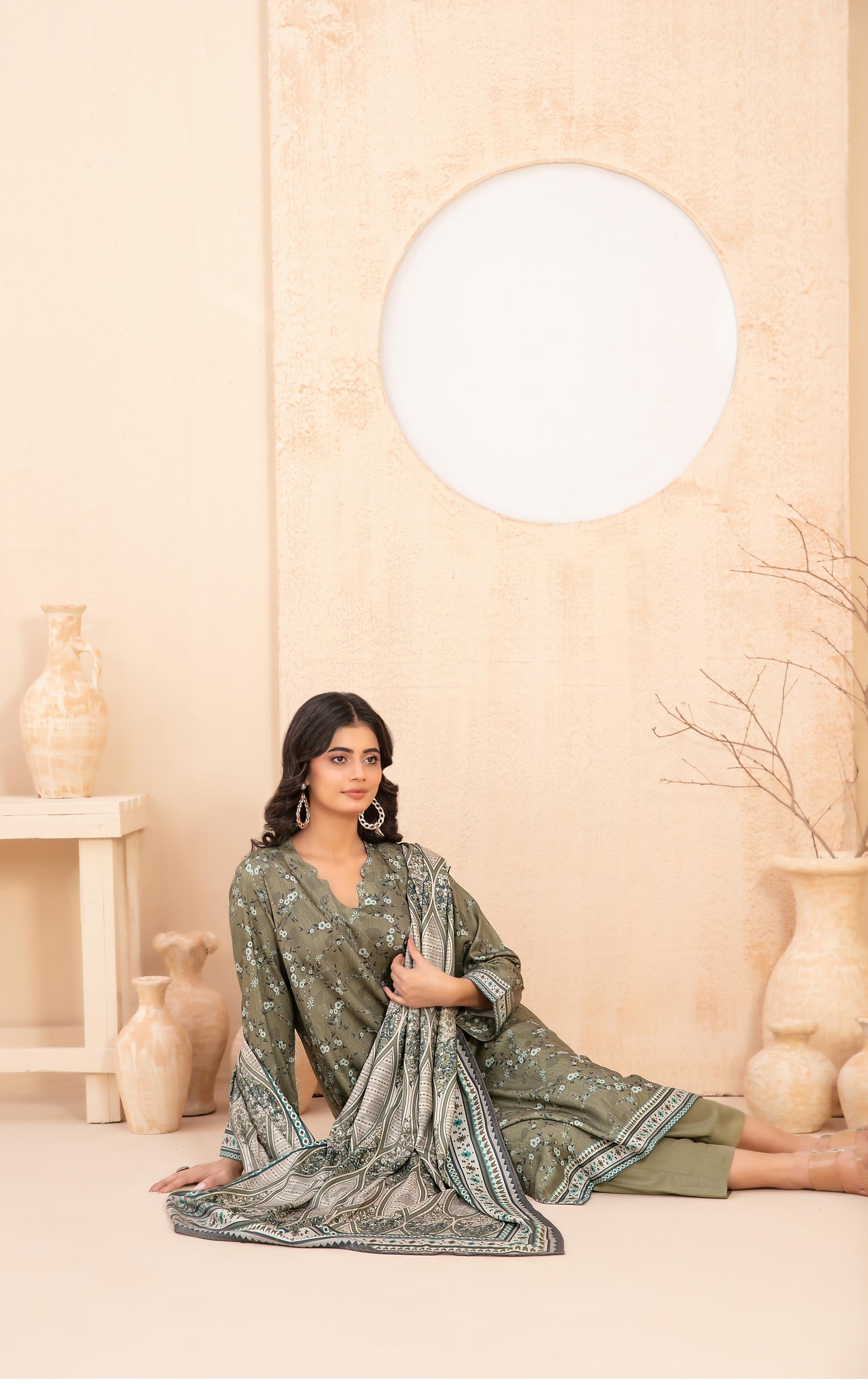 Shahid Tawakkal BASEERA — Unstitched 3Piece Collection Staple Digital Printed with Twill fabric Collection 2025 D-03