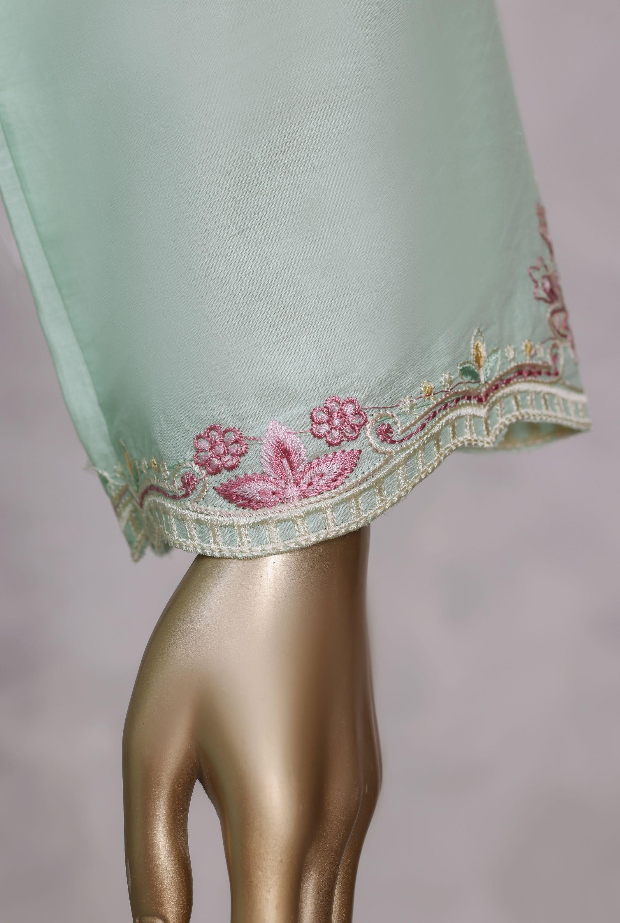 Sadabahar Luxury Eclair Solid Lawn Embroidery 3Piece Stitched Collection ECL-1017