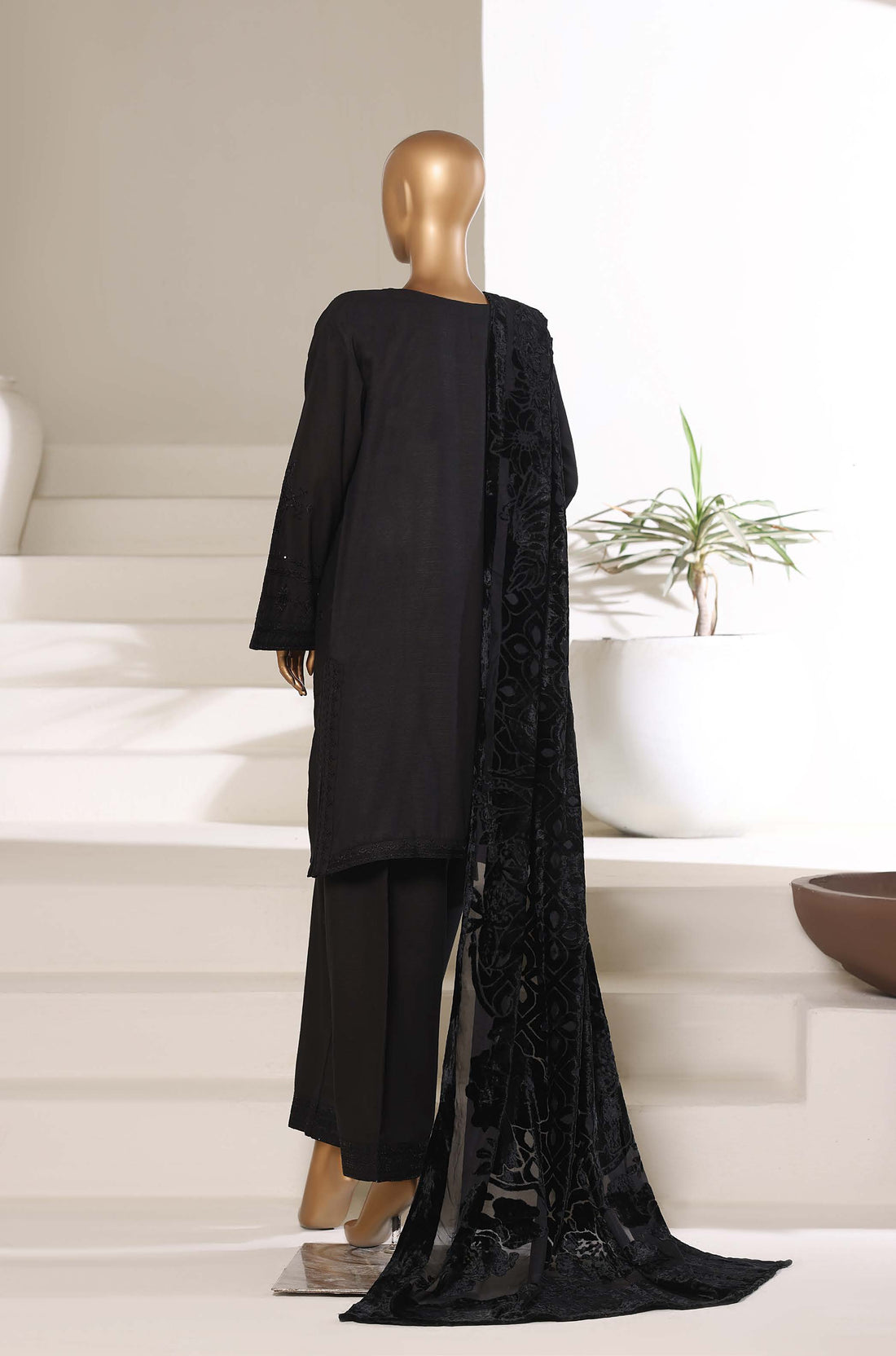 Sadabahar Stitched Embroidery Khaddar 3Piece With Palachi Shwal Collection 2025 LEKP -02