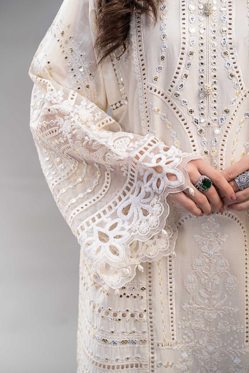 Maria B Luxury 3Piece Rtw Lawn Collection Collection 2025 MBLE-3210