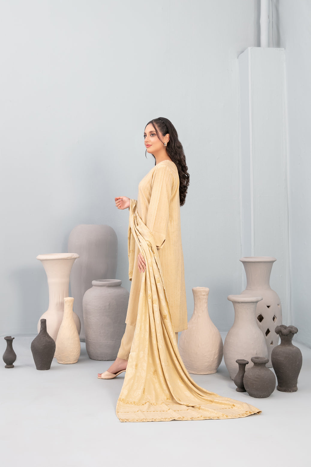 Onaya By Tawakkal Leather Peach Winter Unstitched Collection 2025. D-04