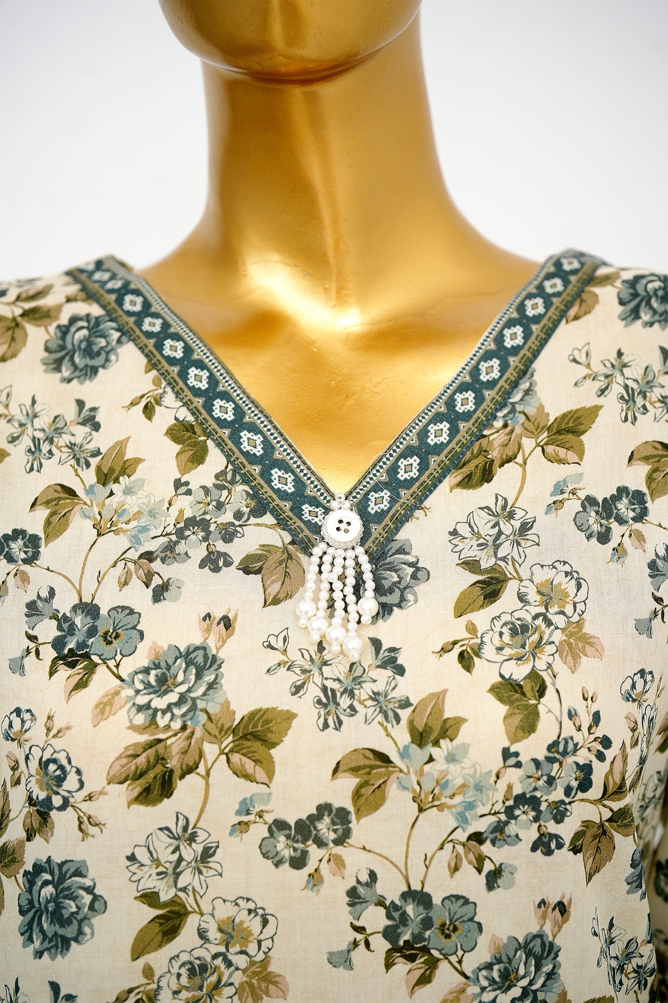 BIN SAEED Luxury Lawn Printed 3pcs Stitched Vol-30 3Piece Stitched COLLECTION 2026 D#-117