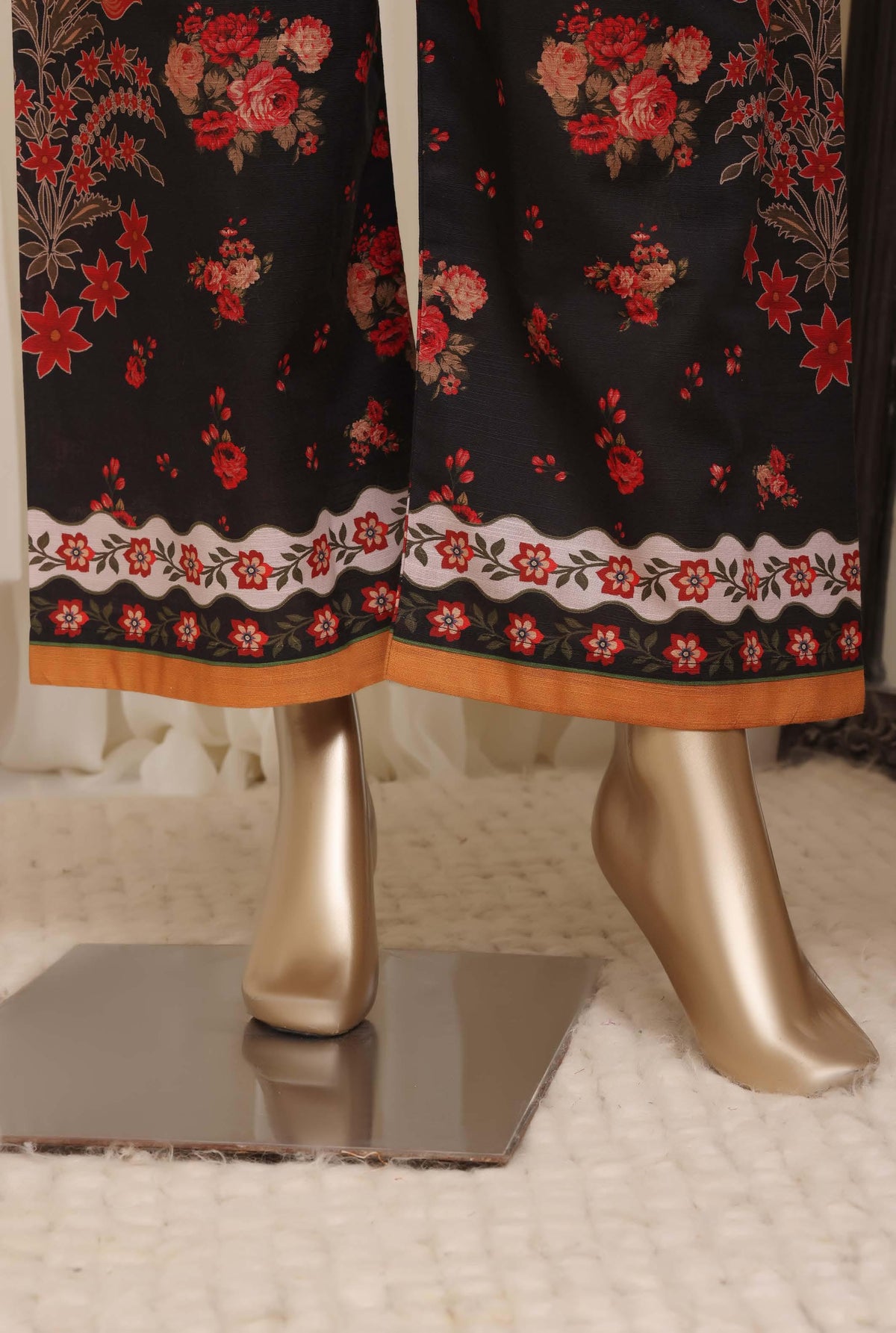 Sadabahar Luxury Khaddar Printed Winter 3Piece Vol-02 Collection SDKHV2-11