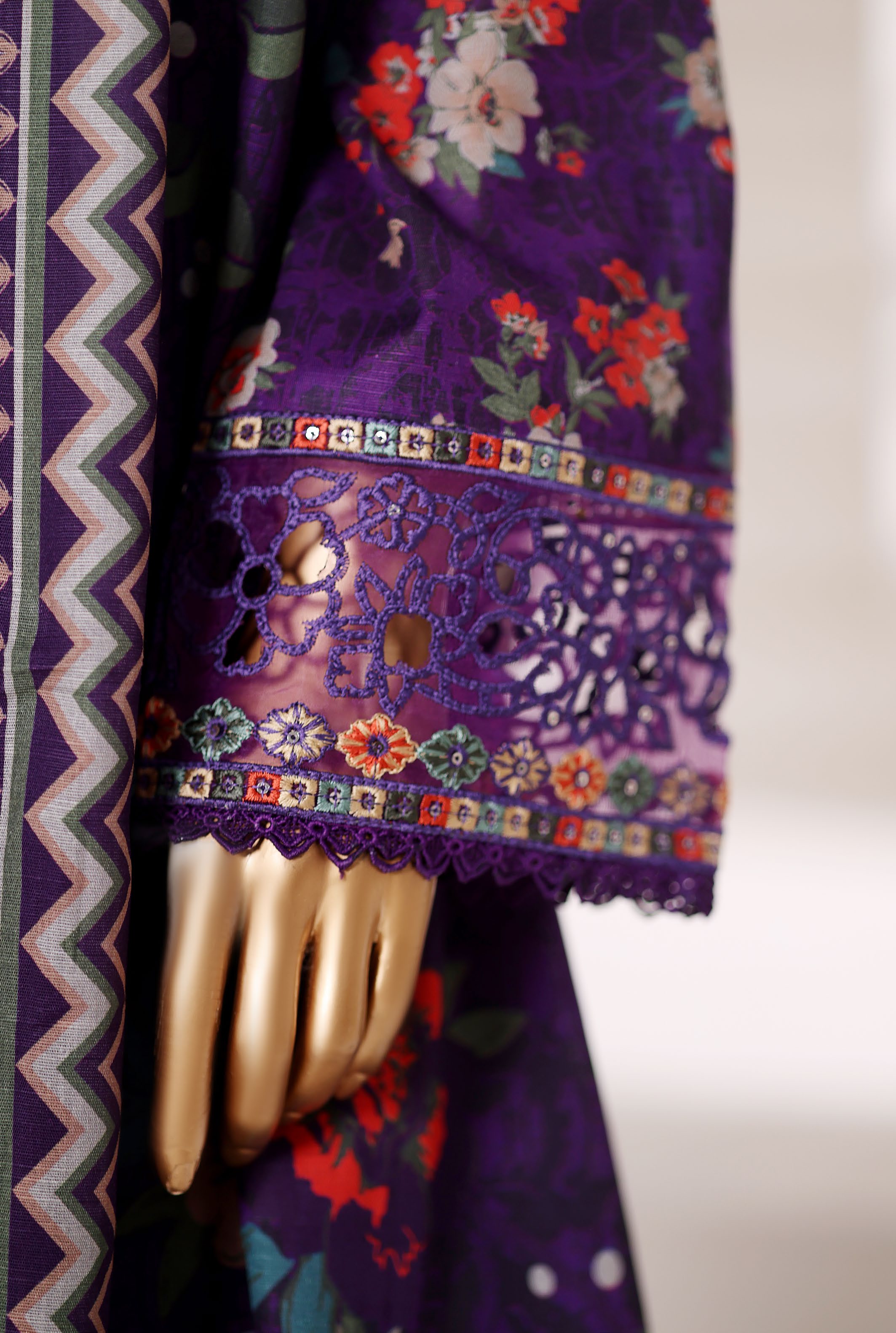 Sadabahar Malika Khaddar Short Length 3Piece Stitched Vol-02 Collection 2025. D-55 Purple