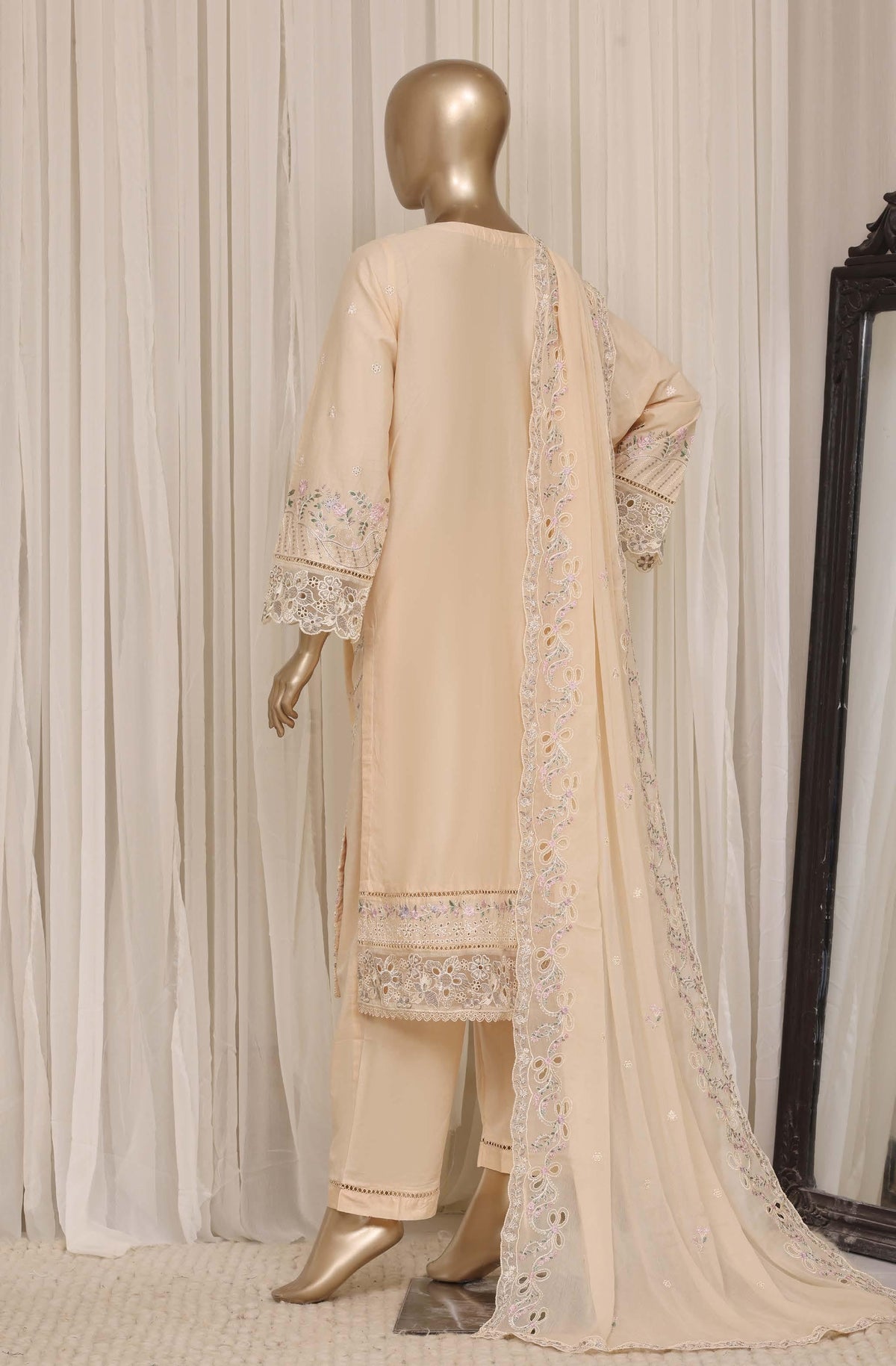 Sadabahar Luxury Slub Lawn Embroidery Stitched Vol-08 Collection 2026. LEL-1004