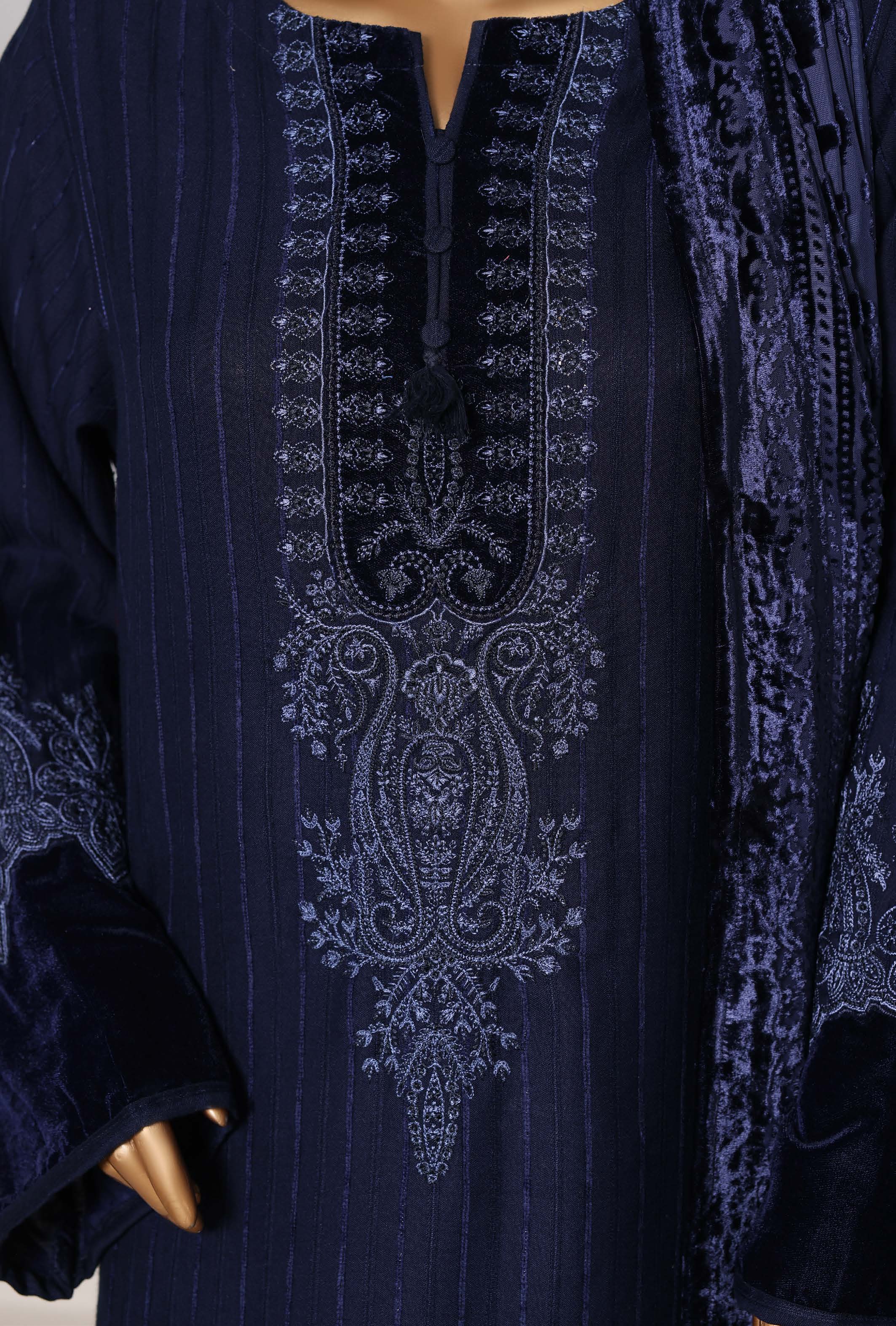 Sadabahar Stitched Winter Embroidery Dhanak 3Piece With Palachi Shwal Collection 2025 SDPL -04