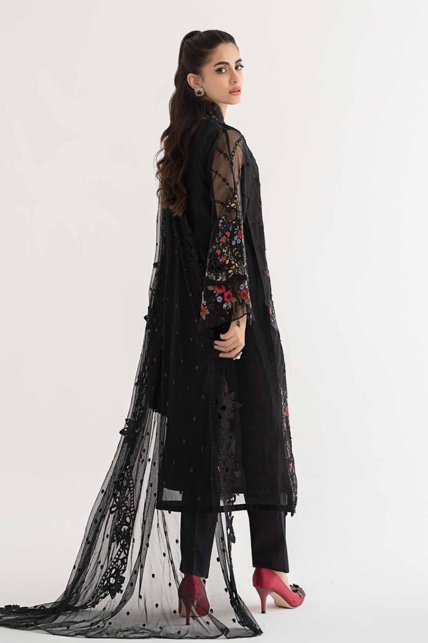 Maria B Luxury 3Piece Rtw Lawn Collection Collection 2025 MBLE-3207