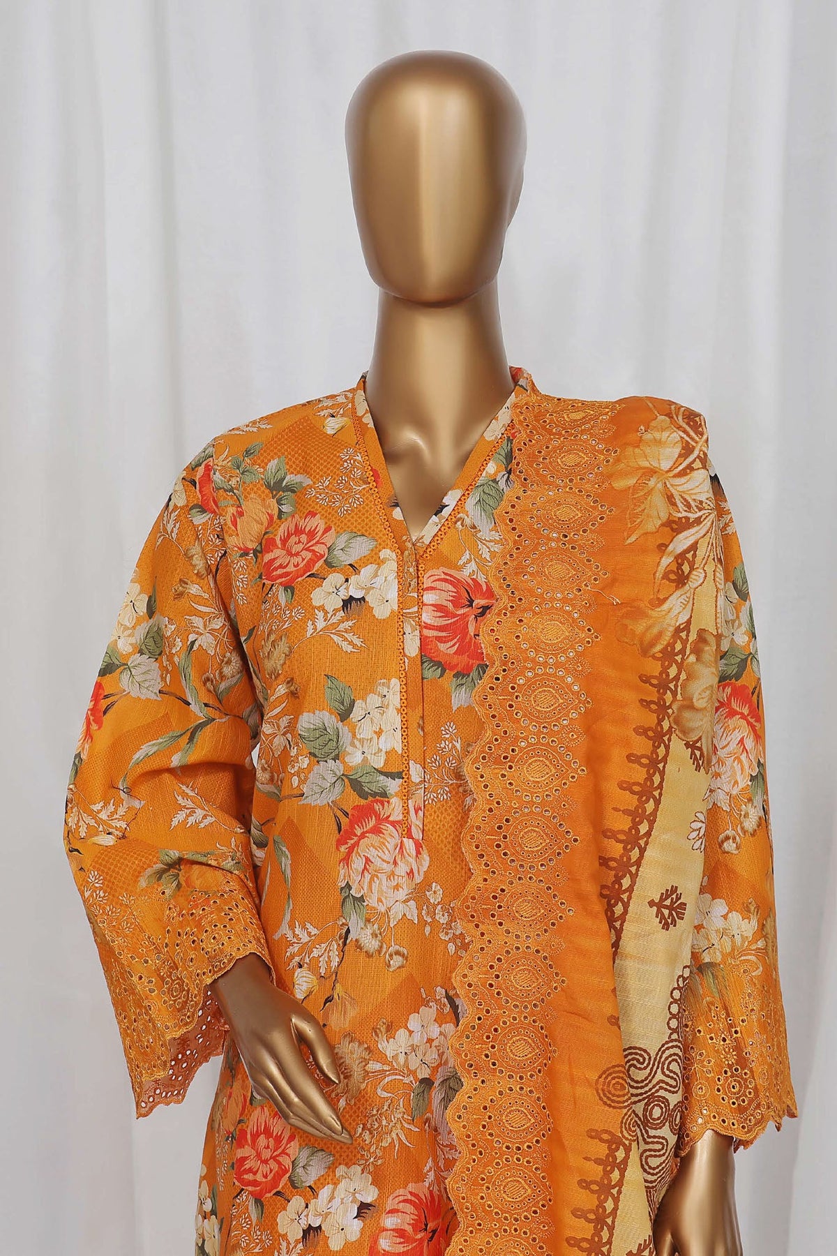 SADABAHAR RTW FUSION LASER CHICKENKARI EMBROIDERED KHADDAR 3PIECE COLLECTION 2026 SFKE -13