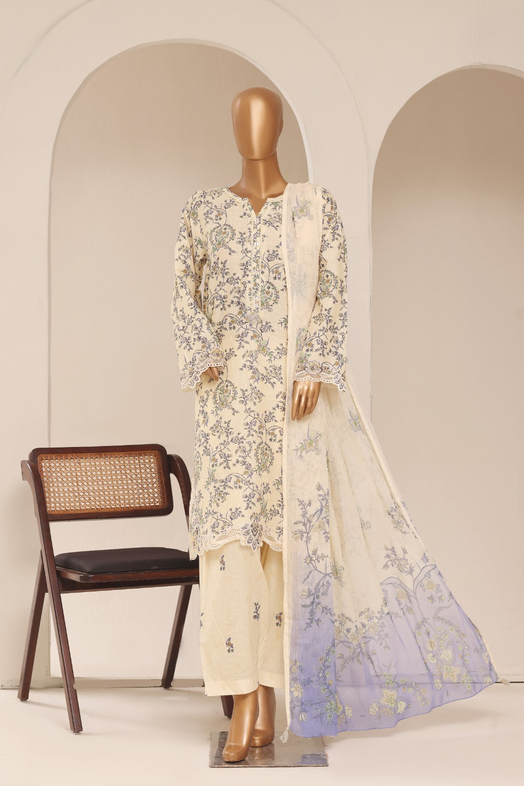 Sadabahar CutWork Embroidery Lawn 3Piece Stitched D#04