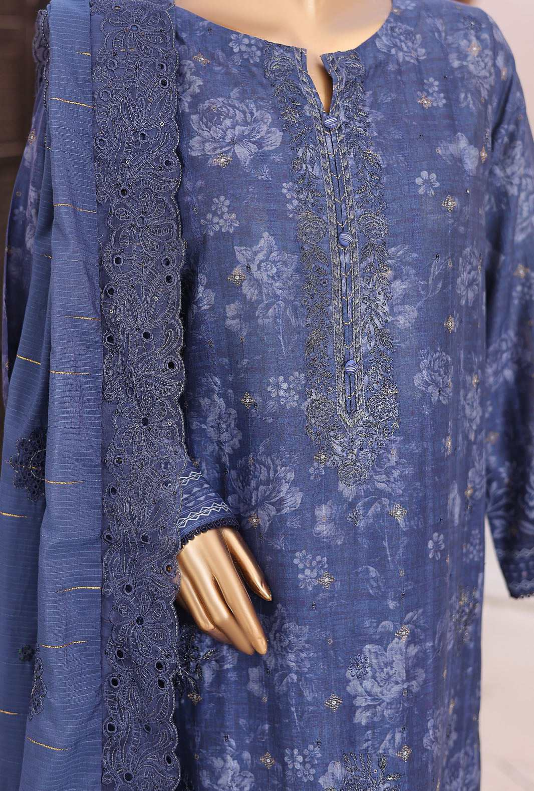 Ninokara by HZ Textiles Embroidered Jacquard Suit Unstitched 3 Piece Collection Vol-03 2026 D#-02