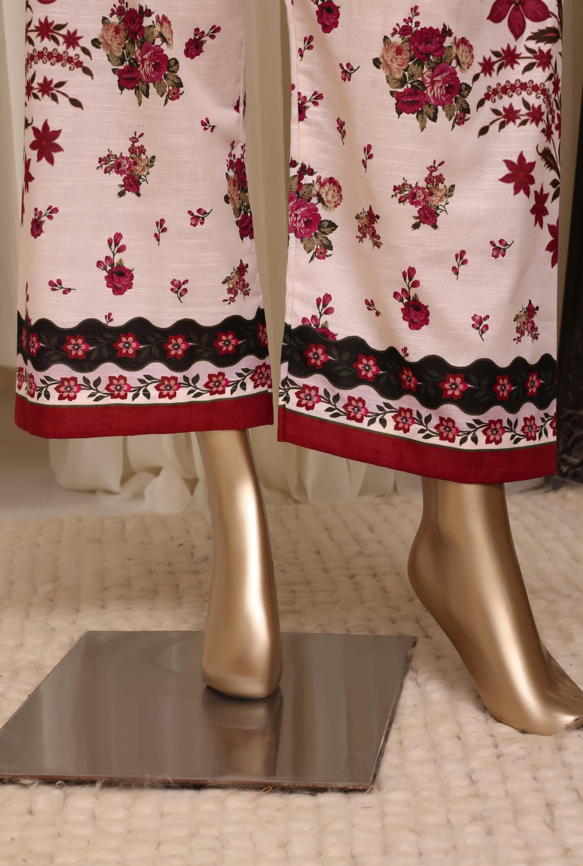 Sadabahar Luxury Khaddar Printed Winter 3Piece Vol-02 Collection SDKHV2-08