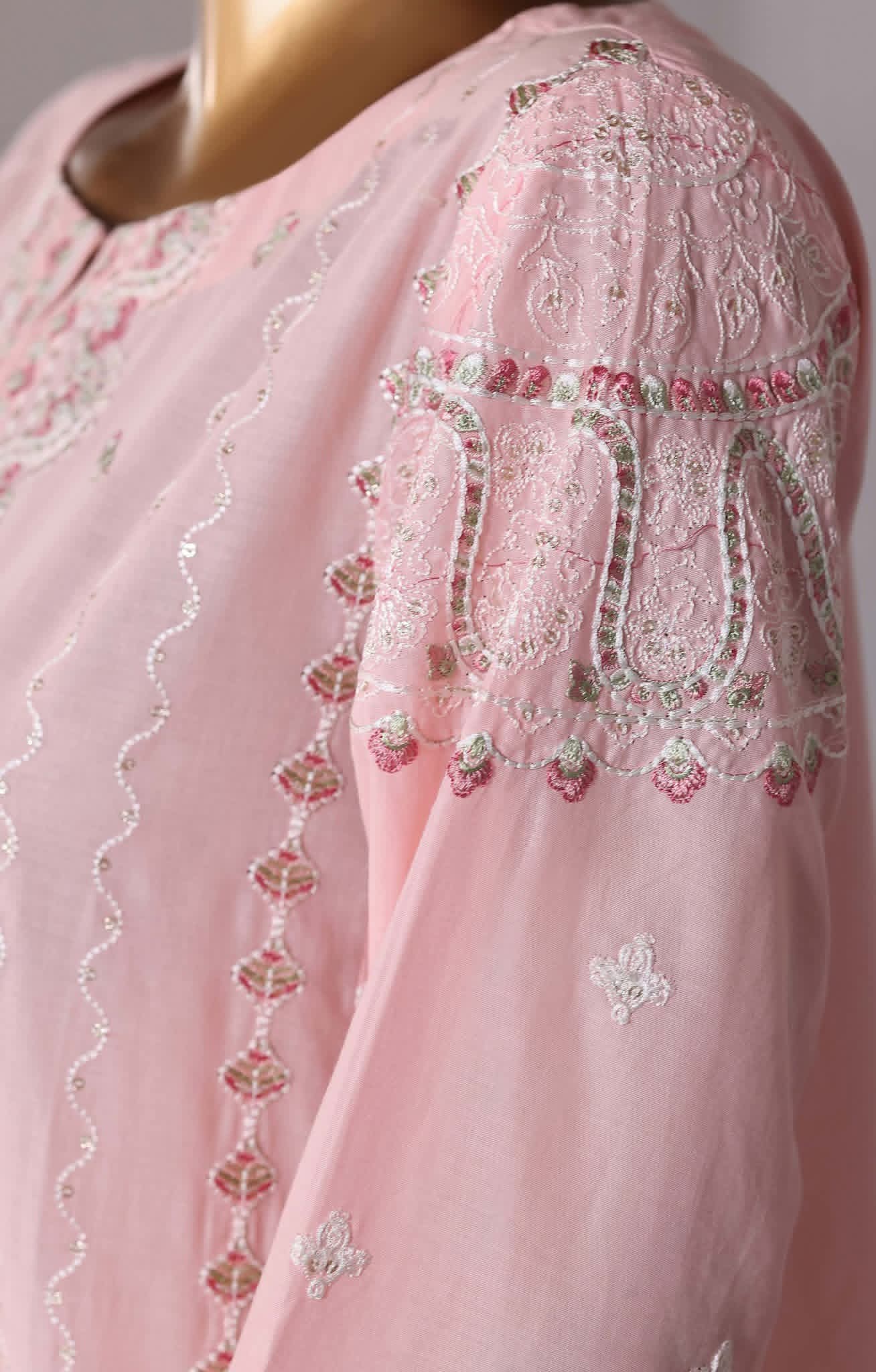 Hz Muse Luxury Heavy Embroidery Festive 3Piece Stitched Collection 2026 D#-09