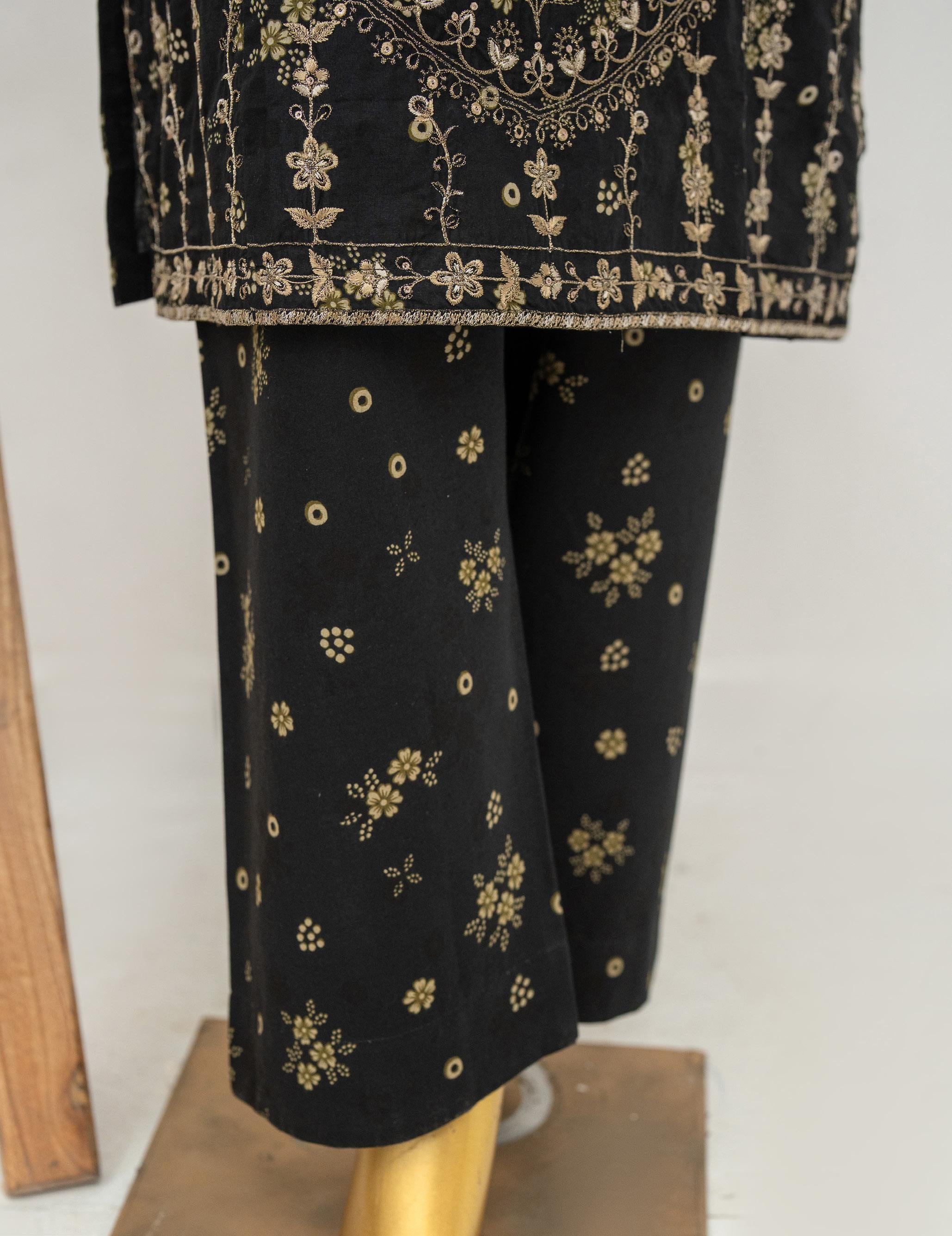 Bin Saeed Luxury Exclusive Embroidery 3 Piece Stitched Lawn Collection 2026 D#01