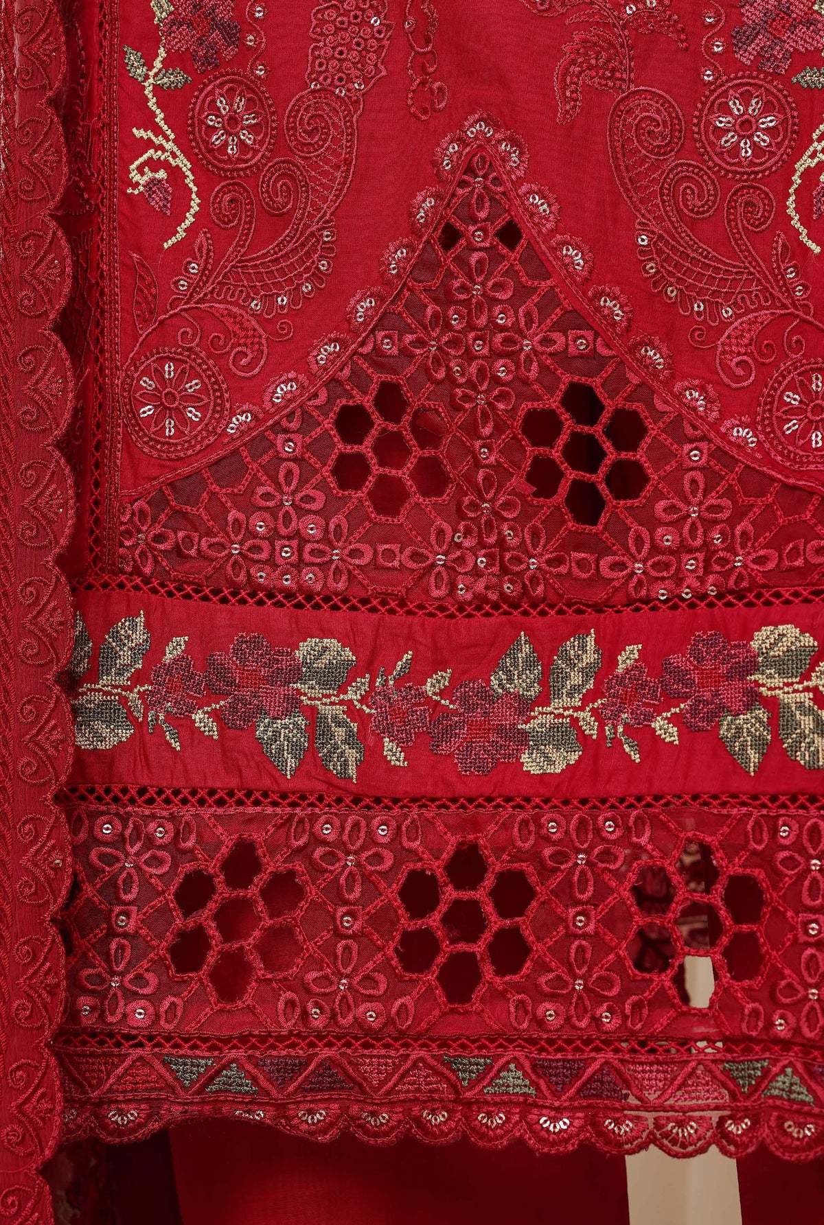 Sadabahar Luxury Slub Lawn Embroidery Stitched Vol-08 Collection 2026. LEL-1010
