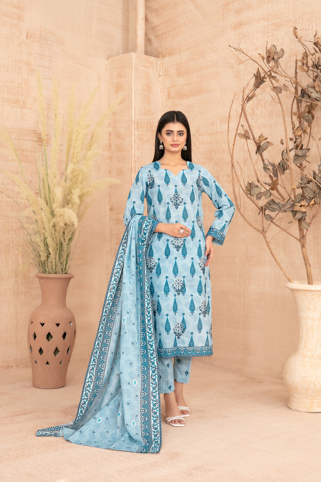 Areeka By Tawakkal Khaddar Boti Embroidery 3Piece Unstitched Collection 2025. D-01