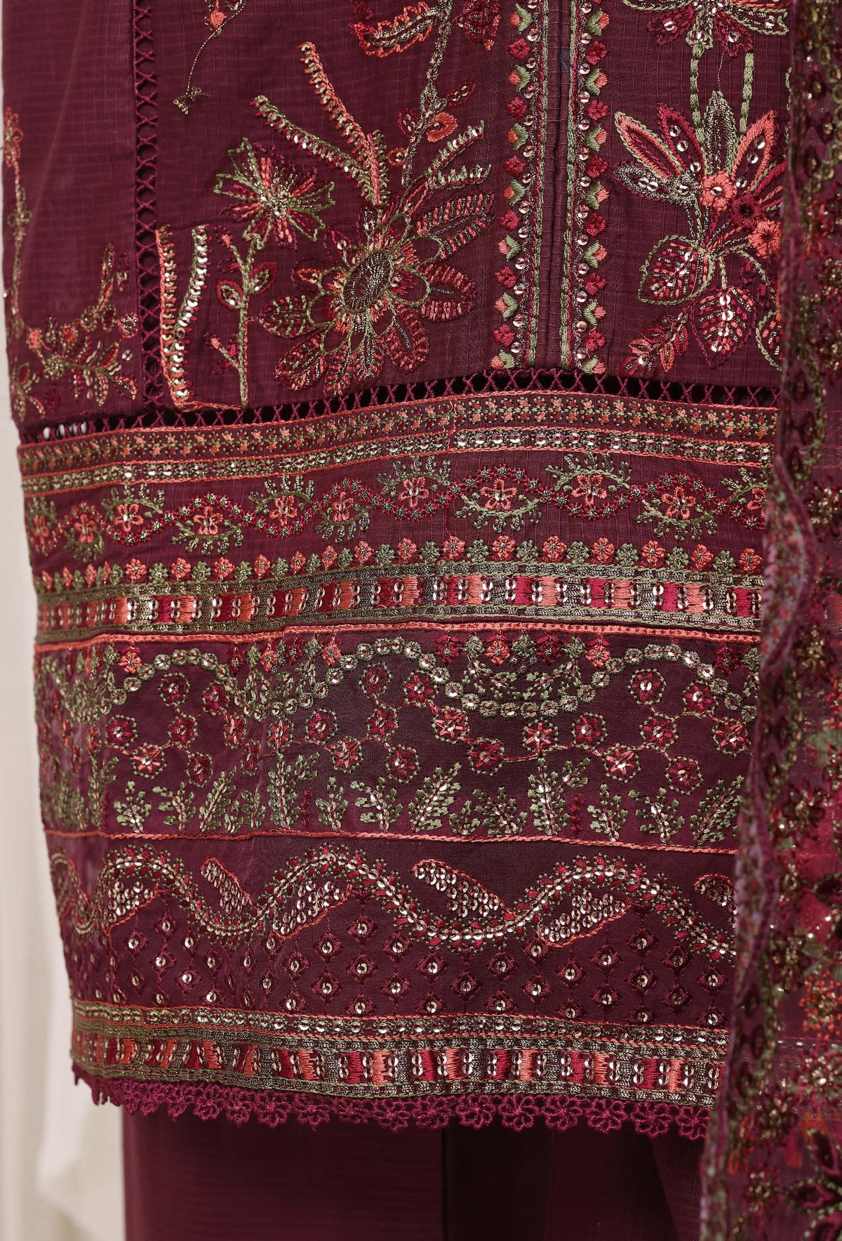 Sadabahar Luxury Slub Lawn Embroidery Stitched Vol-08 Collection 2026. LEL-1008