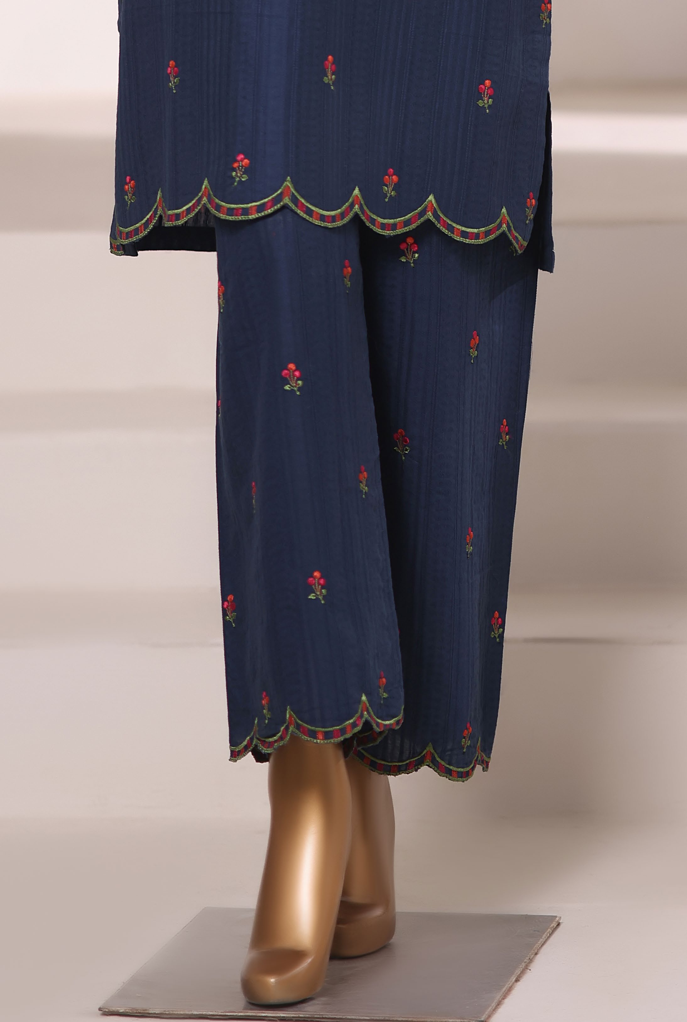 SADABAHAR Vybe Embroidered Set 2PlECE STITCHED COLLECTION 2025 D-405 N.Blue