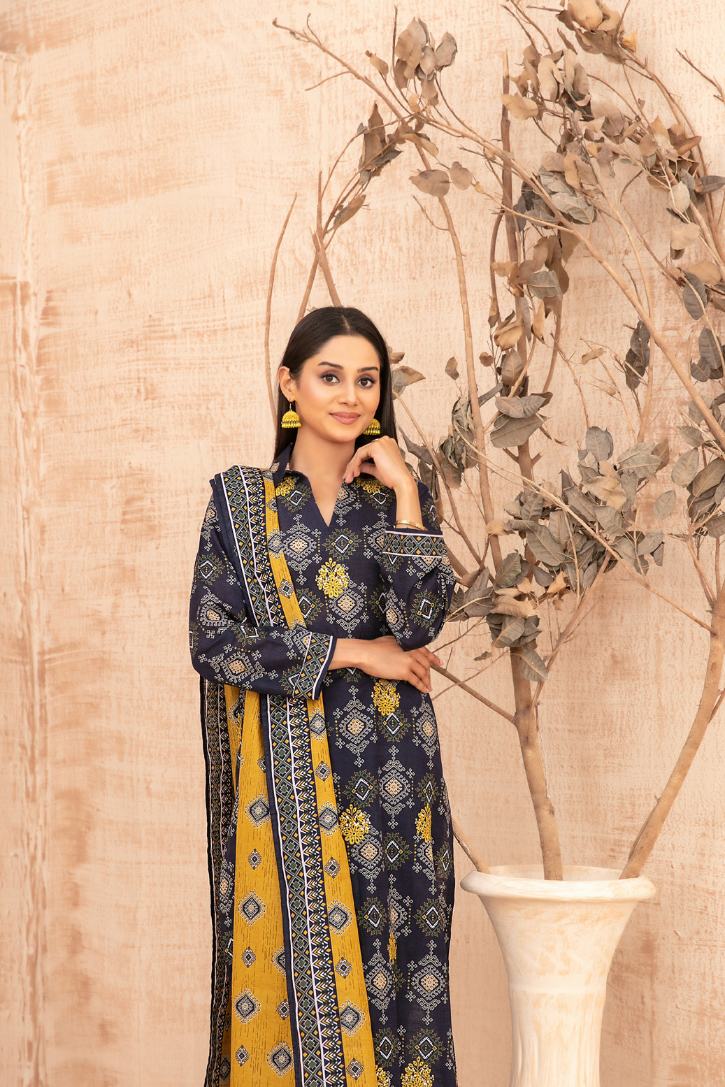 Areeka By Tawakkal Khaddar Boti Embroidery 3Piece Unstitched Collection 2025. D-07
